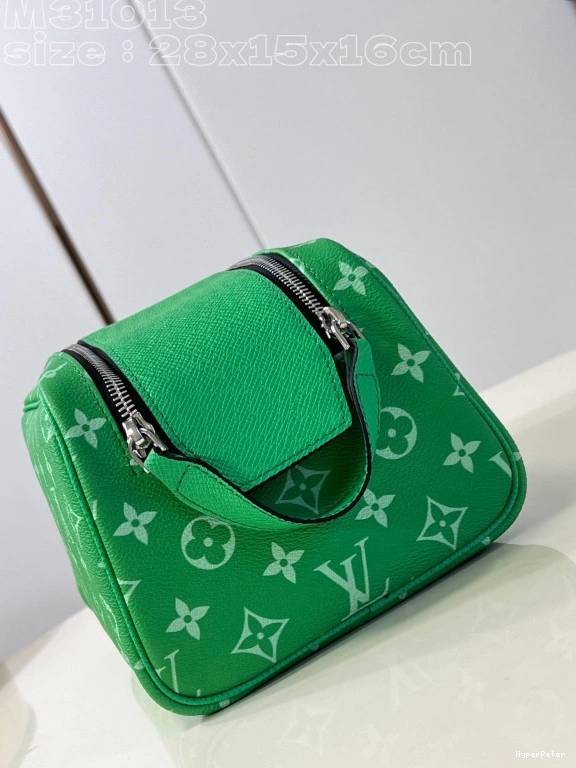 LOUIS -28*15*16.5CM VUITTON DOPP KIT 0812